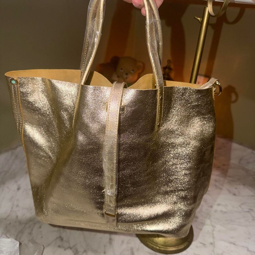 Brand New Tiffany & Co. Reversible Tote Bag Metallic Gold Leather / Suede w/ pou - Picture 8 of 8